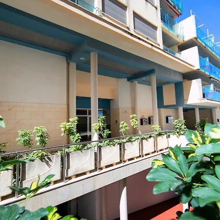 公寓 Homeincalpe Borumbot *