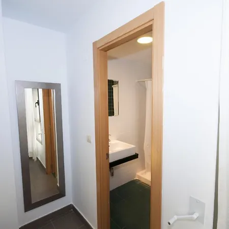 公寓 Homeincalpe Borumbot