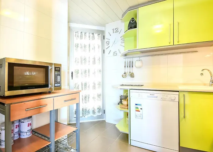 Apartment Homeincalpe Borumbot